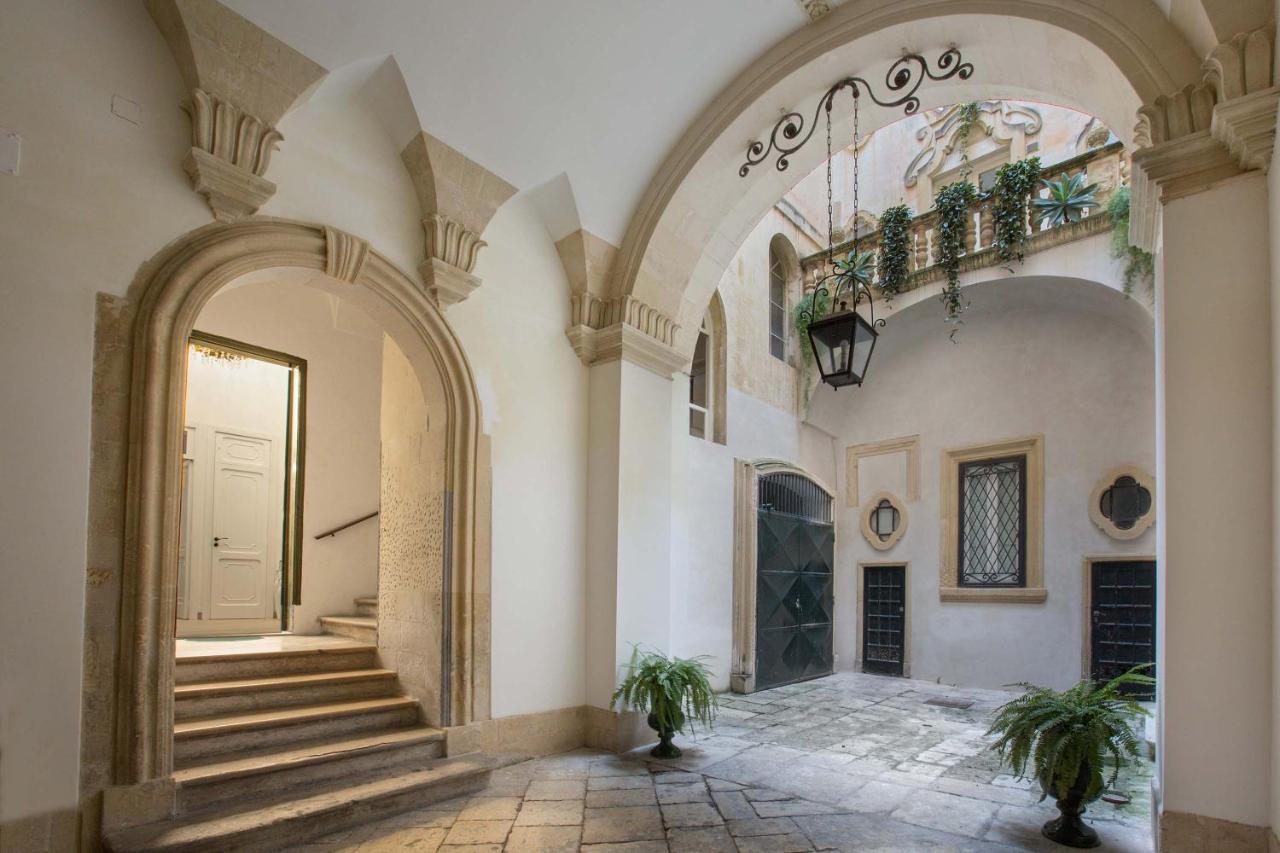 Apartamento Porta del Duomo Luxury by BarbarHouse Lecce Exterior foto