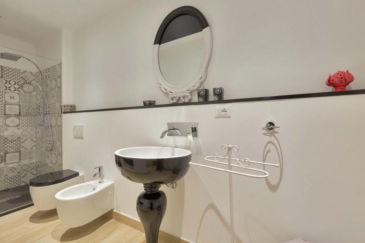 Apartamento Porta del Duomo Luxury by BarbarHouse Lecce Exterior foto